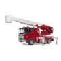 Bruder camion de pompieri Scania Super 560R cu scara pompa de apa si sirena